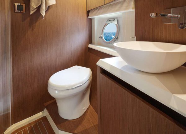 bathroom motor yacht monte carlo mc 5