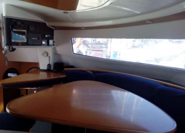 catamaran charter bahia 46 lounge