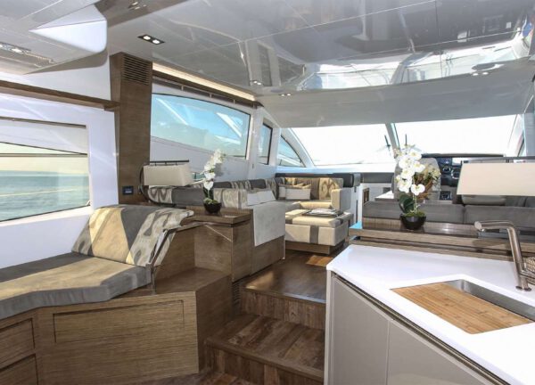 lounge motor yacht charter pearl 65 mallorca