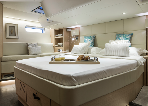 vip cabin sailing yacht jeanneau 64 thea of southampton mallorca