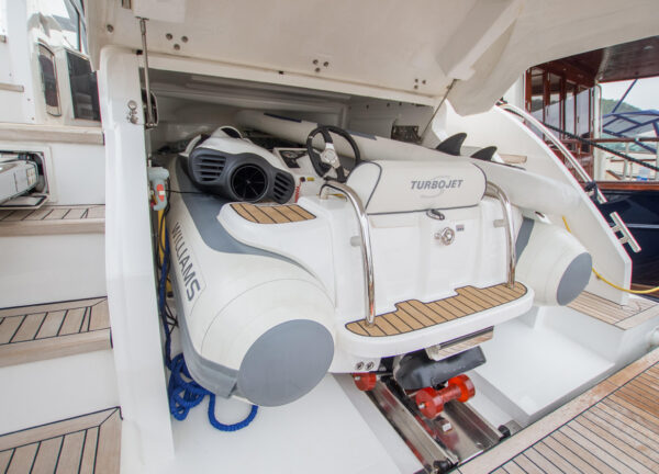dinghy motor yacht princess v 48 jani mallorca