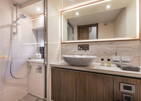 bathroom motor yacht absolute 52 fly ht 2019