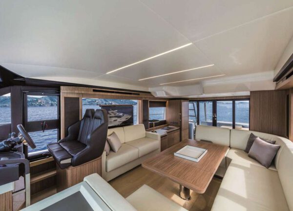 lounge motor yacht absolute 52 fly ht 2019 mallorca