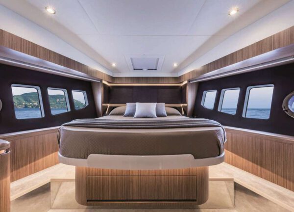 vip cabin motor yacht absolute 52 fly ht 2019 mallorca