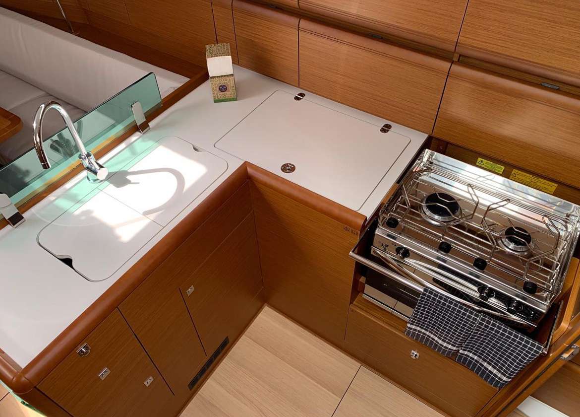 kitchen sailing yacht sun odyssey 389 mallorca