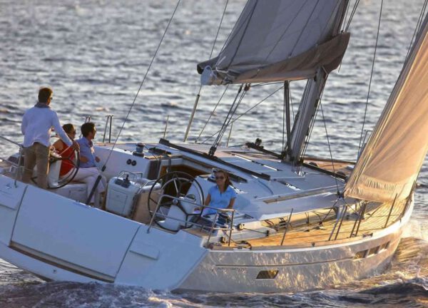 sailing yacht charter sun odyssey 519 mallorca