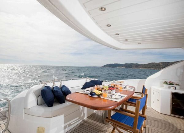after deck motor yacht sunseeker manhattan 66 mediterrani