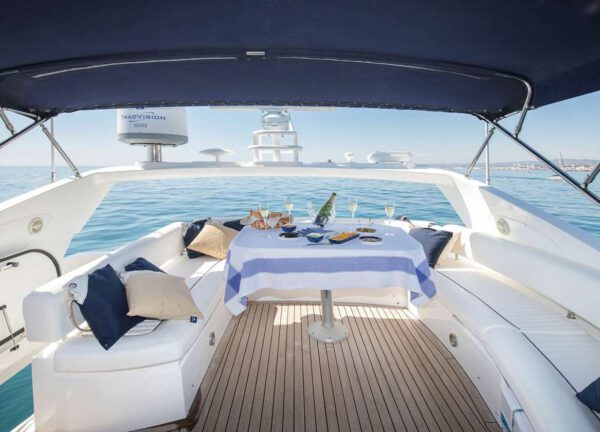 flybridge motor yacht sunseeker manhattan 66 mediterrani