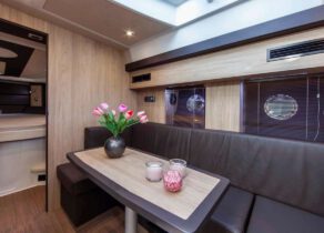 Salon Motoryacht cranchi m44 ht Mallorca mb