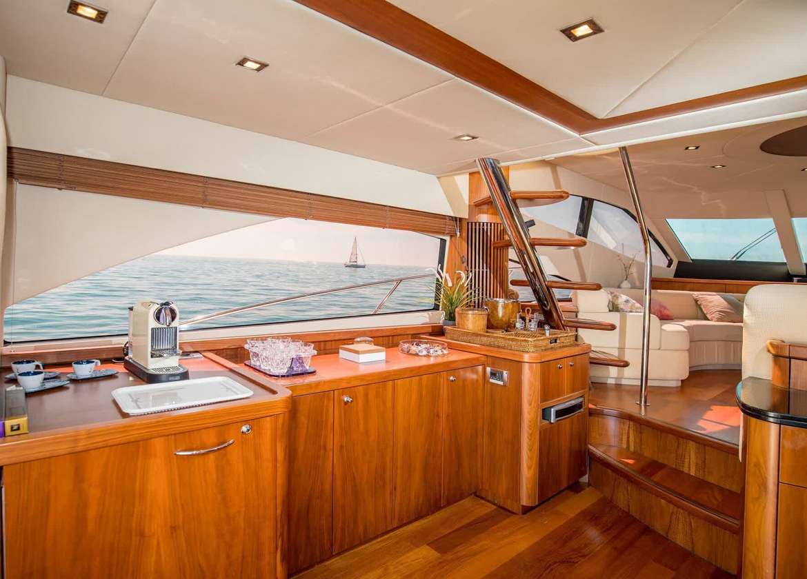 Salon Motoryacht sunseeker manhattan 66