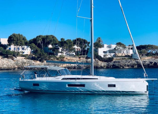 sailing yacht charter oceanis 51 1 mallorca