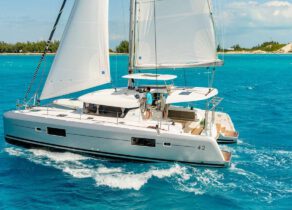 Katamaran lagoon 42 charter bareboat