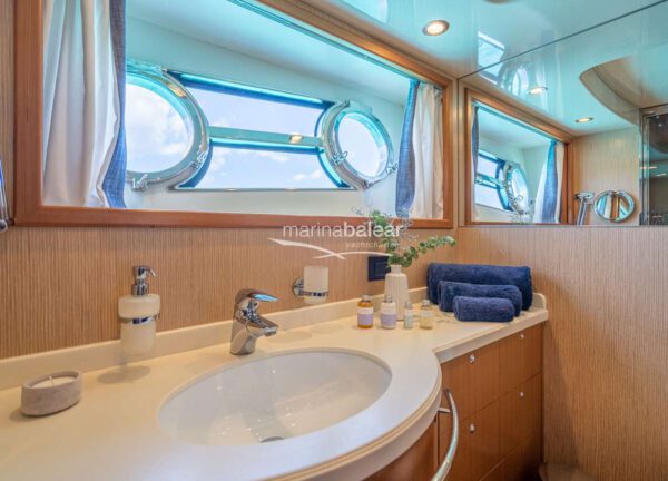 bathroom motor yacht apreamare maestro 65 trabucaire balearic islands