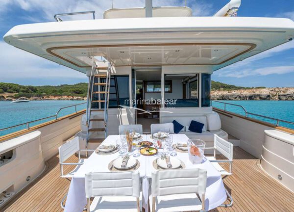 upperdeck seating motor yacht apreamare maestro 65 trabucaire balearic island