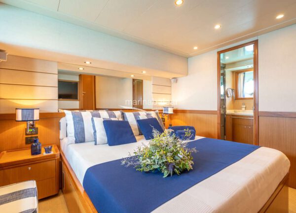vip cabin motor yacht apreamare maestro 65 trabucaire balearic islands