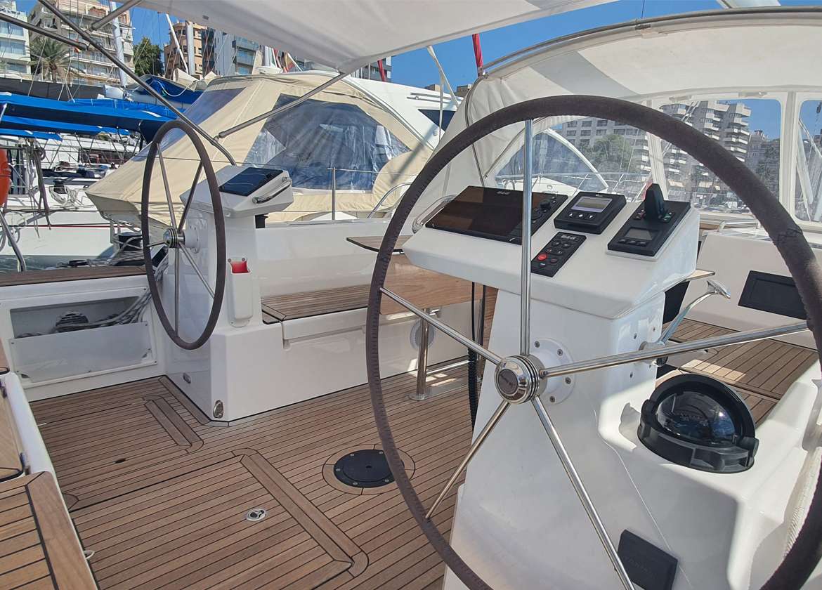  Brücke Segelyacht bavaria c45 style Mallorca