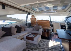  Brücke Motoryacht azimut 68s manzanos