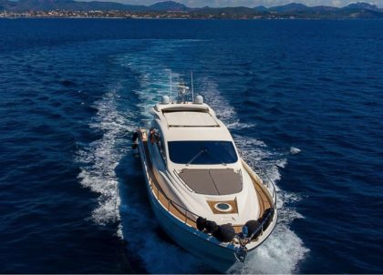 Motoryacht aicon 72 sl manzanos ii Mallorca charter