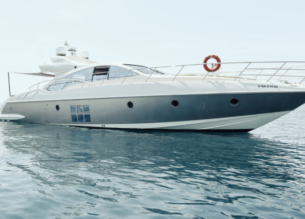 yacht charter azimut86S balearics