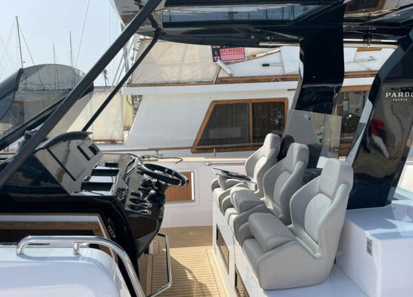 bridge motor yacht pardo 43 mallorca