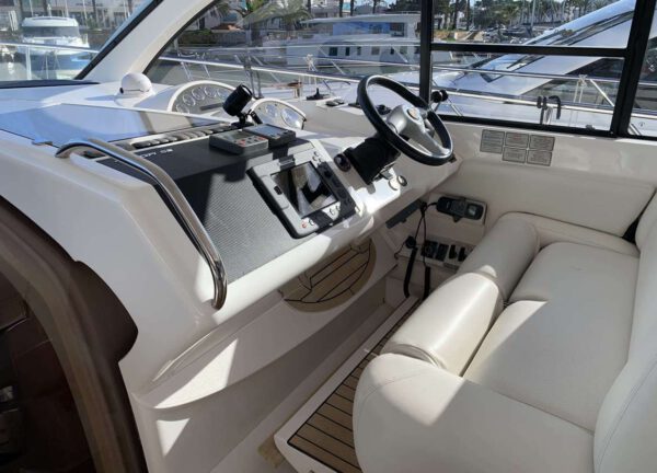 bridge motor yacht fairline targa 52 lady g mallorca