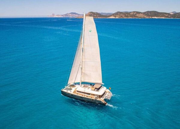 catamaran lagoon 620 firefly mallorca