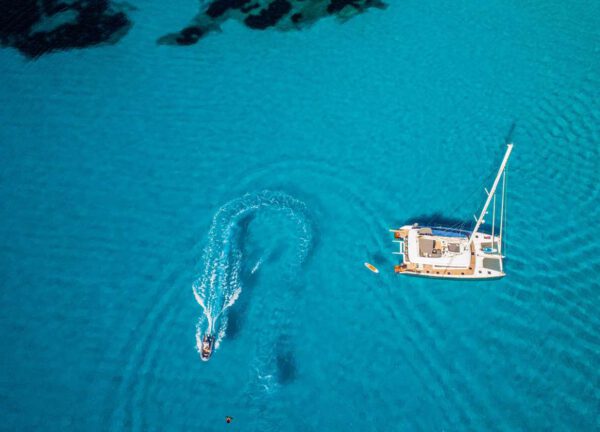 catamaran lagoon 620 firefly mallorca charter