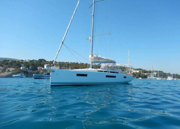 sailing yacht sun odyssey 440 rebelezza mallorca