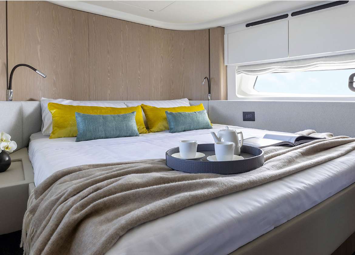 cabin motor yacht azimut 53 mallorca