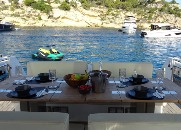 fjord 41 xl pool one dining