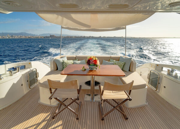 azimut 64fly not dead yet dining