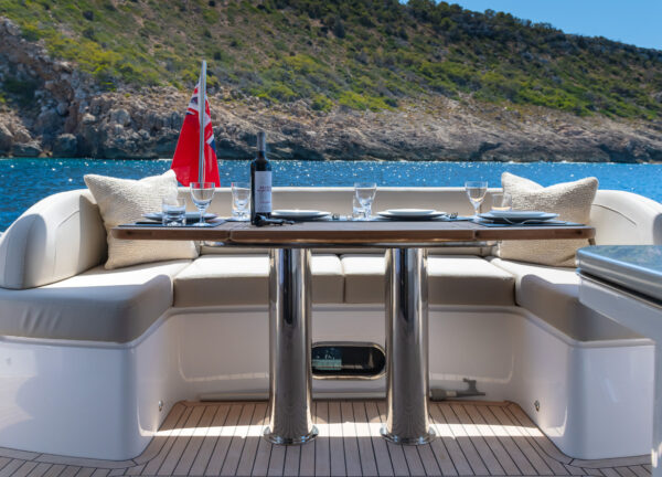 yacht princess f55 seven dining