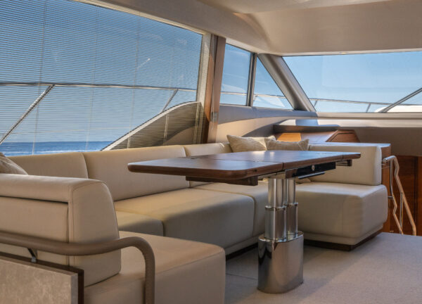 yacht princess f55 seven lounge