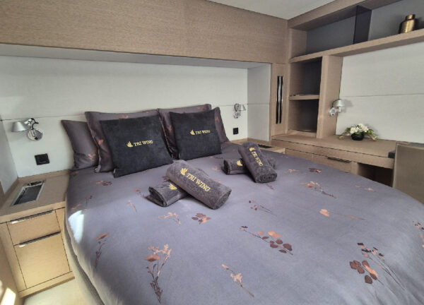 Lagoon Sixty 5 bedroom