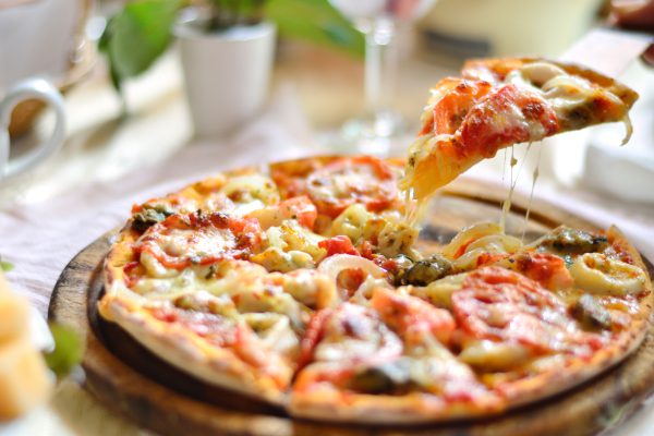 restaurant-pizza.jpg restaurant-pizza.jpg