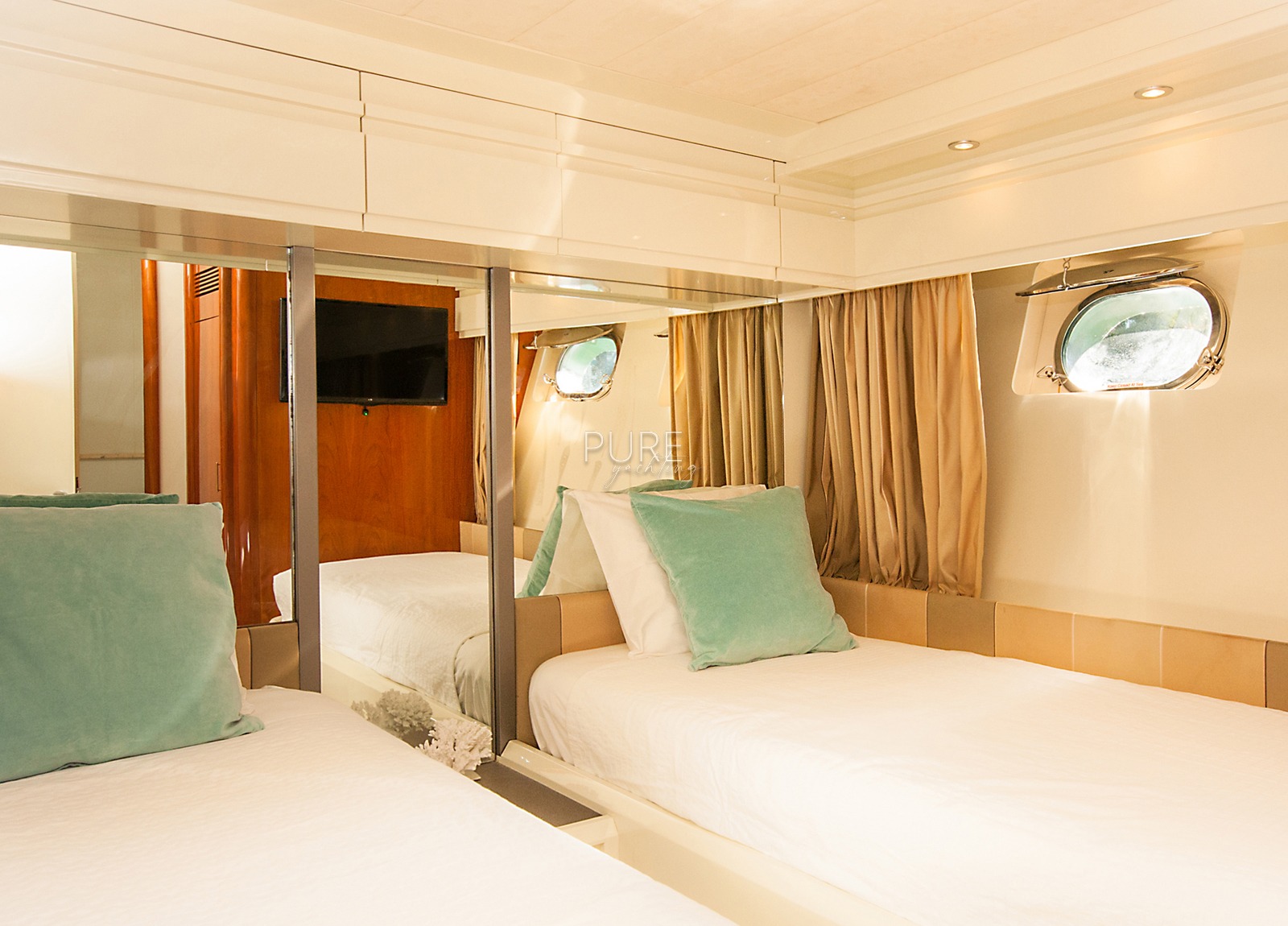 twin cabin luxury yacht mochi craft 85 balearic islands