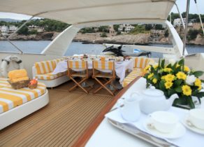 upperdeck-luxury-yacht-sanlorenzo-100