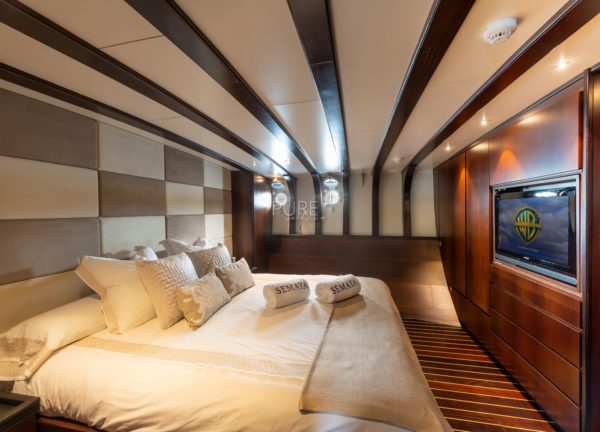 cabin luxury yacht navetta 31 balearic islands