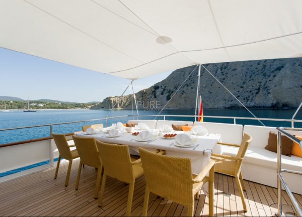 upperdeck seating luxury yacht navetta 31 balearic islands