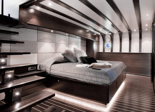 vip cabin luxury yacht navetta 31 balearic islands