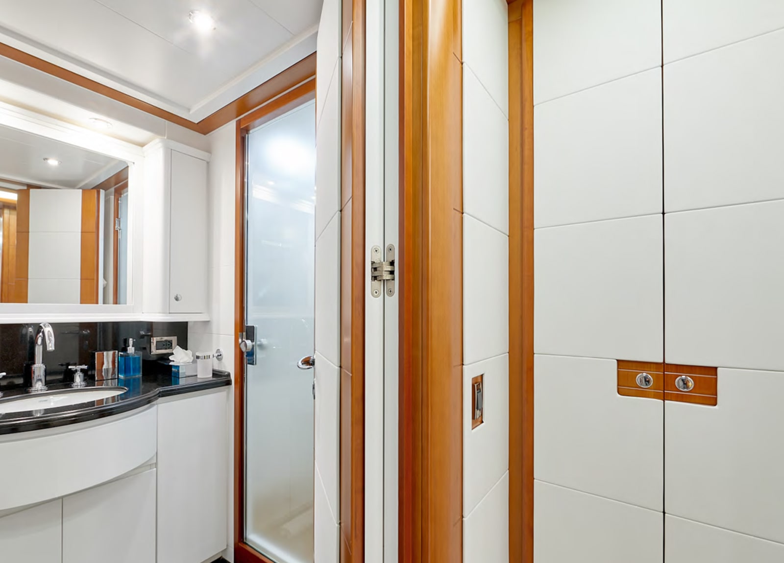 bathroom luxury yacht crm 130 bunker