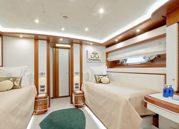 twin cabin luxury yacht crm 130 bunker