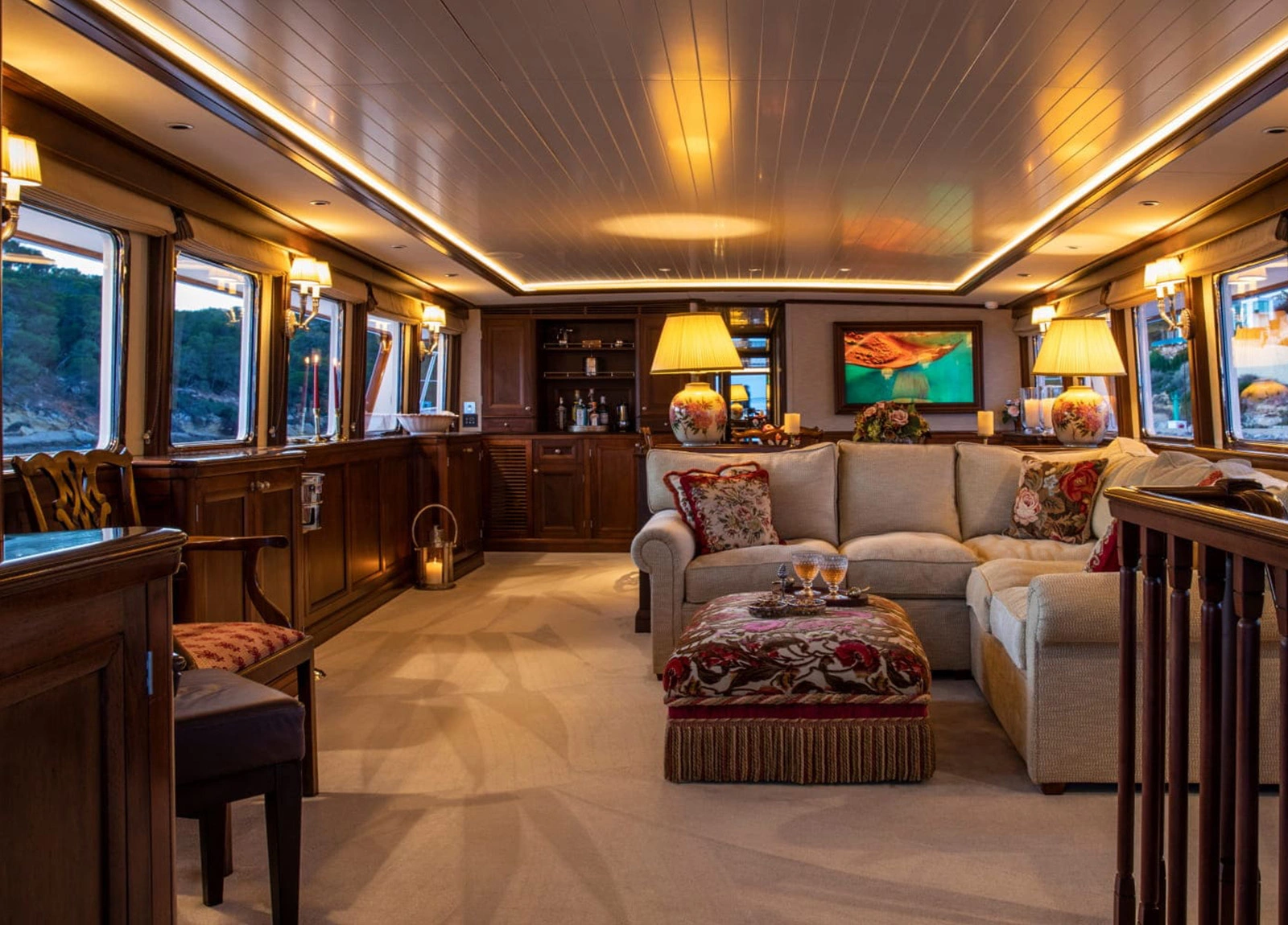 benetti odyssey III salon