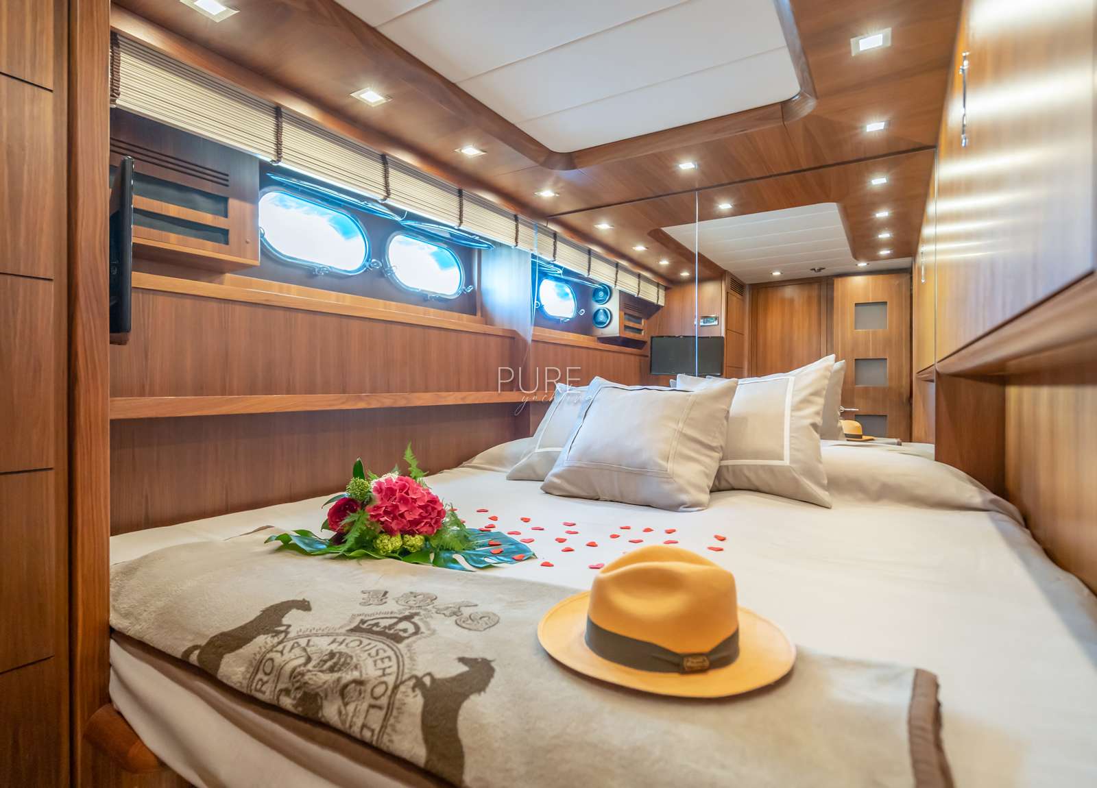 cabin luxury yacht lex maiora 26m balearic islands