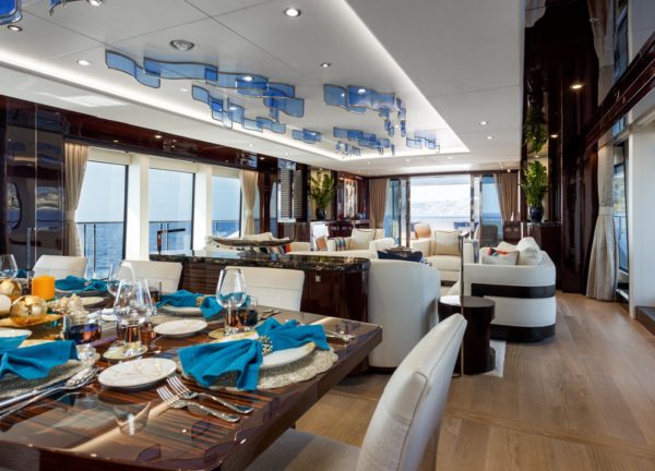 lounge luxury yacht sunseeker 131 ladym