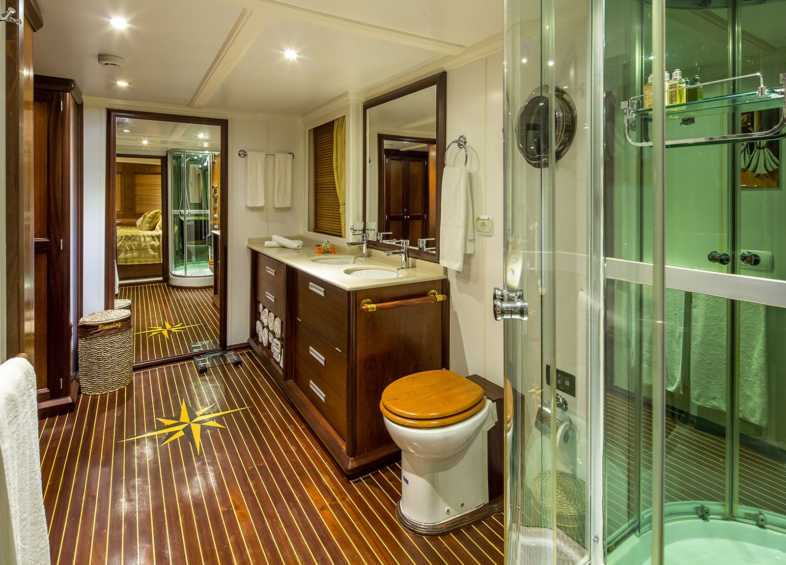bathroom luxury yacht donna del mare croatia