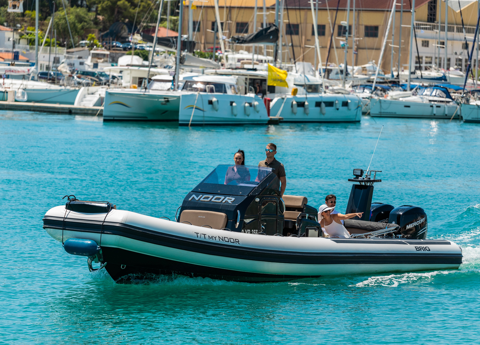 dinghy luxury yacht sanlorenzo sl102 asymmetric noor ii