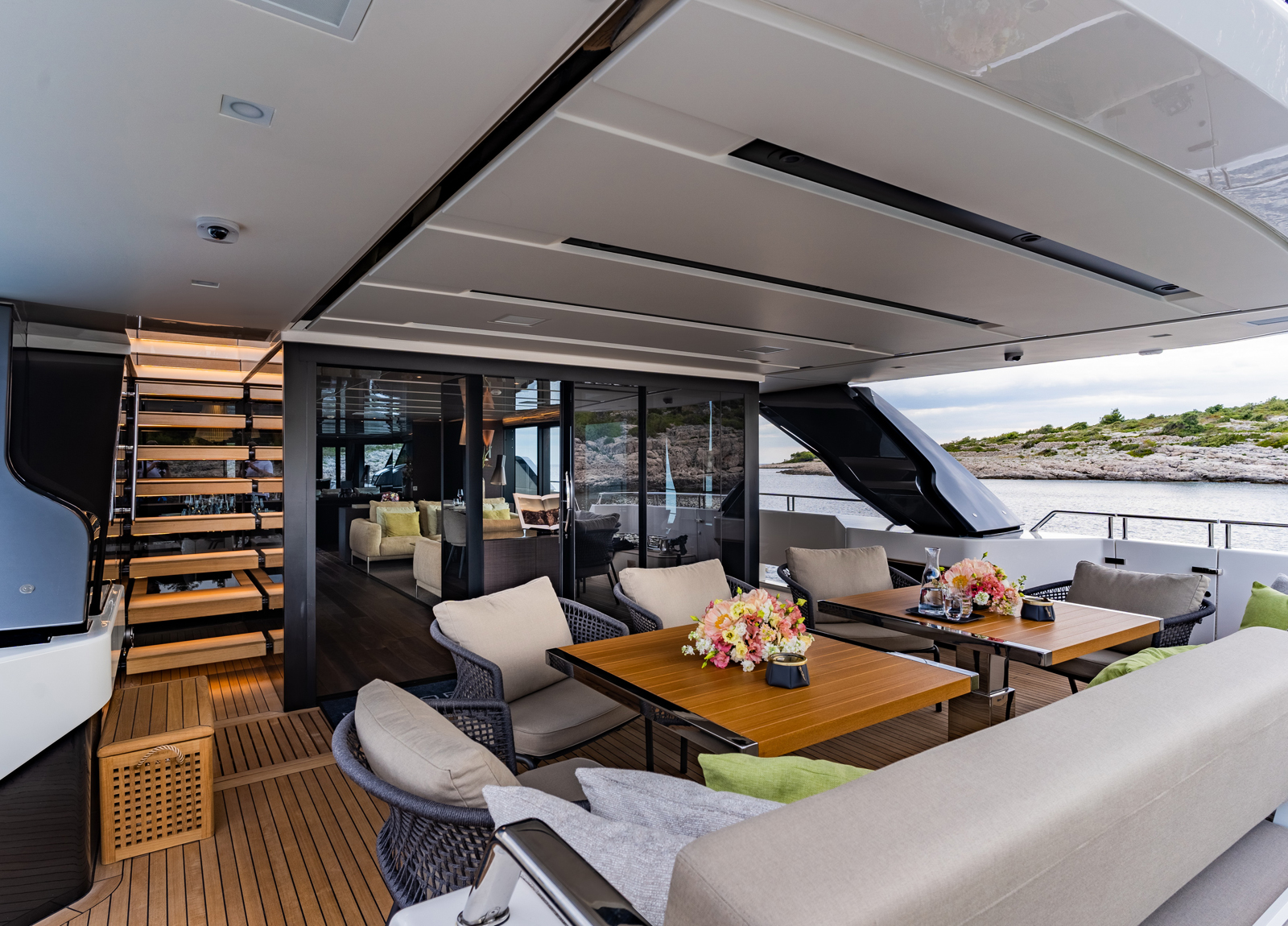 oberdeck luxusyacht sanlorenzo sl102 asymmetric noor ii