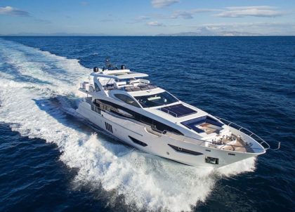 Luxury Yacht azimut 95 memories too greece