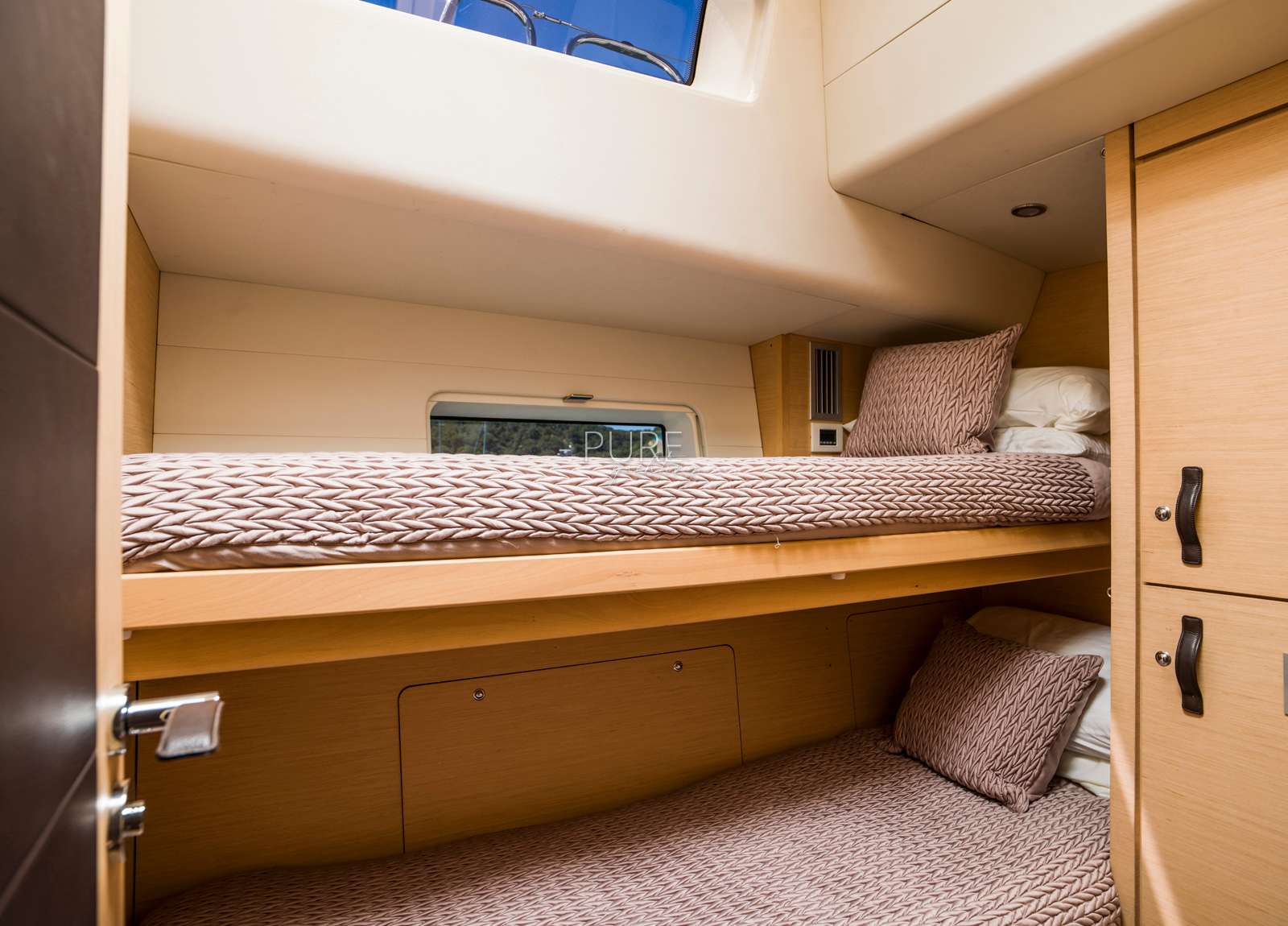 cabin luxury yacht thea of southampton
